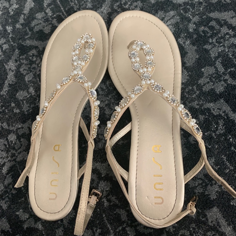 Unisa sandals with pearls